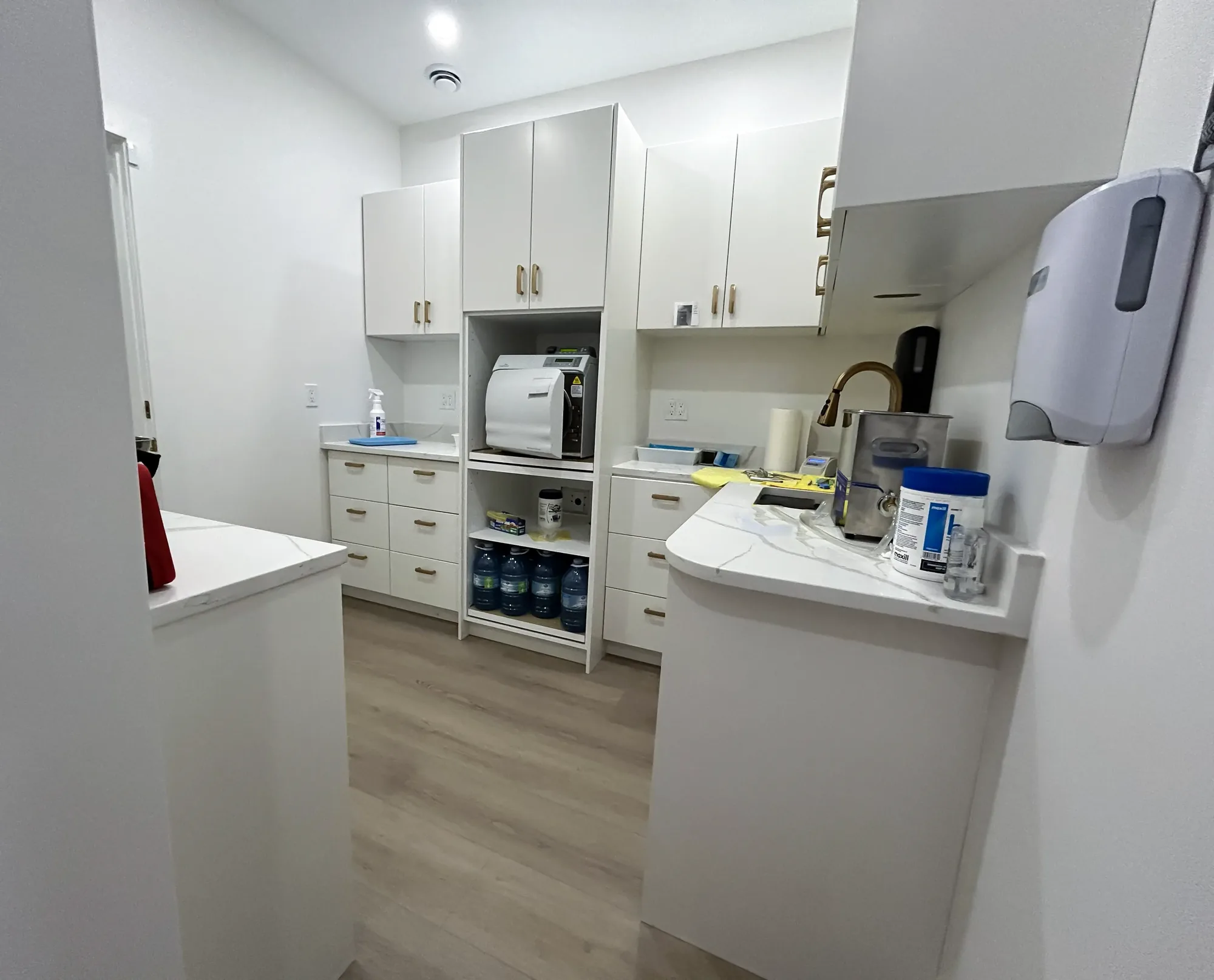 1485 Erie St, Eye Wash Station Room #3